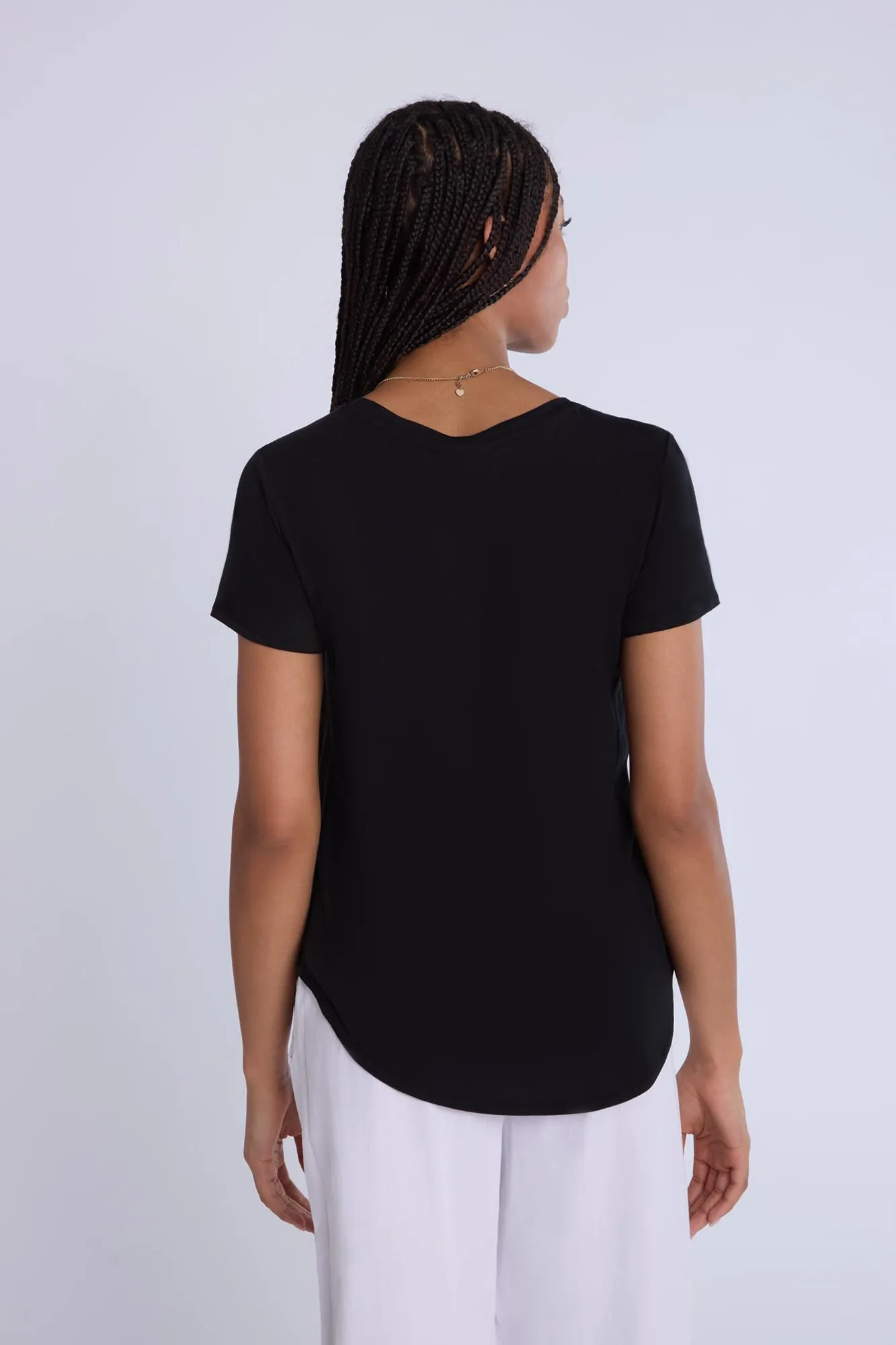 Short Sleeve V-Neck Relaxed Tee