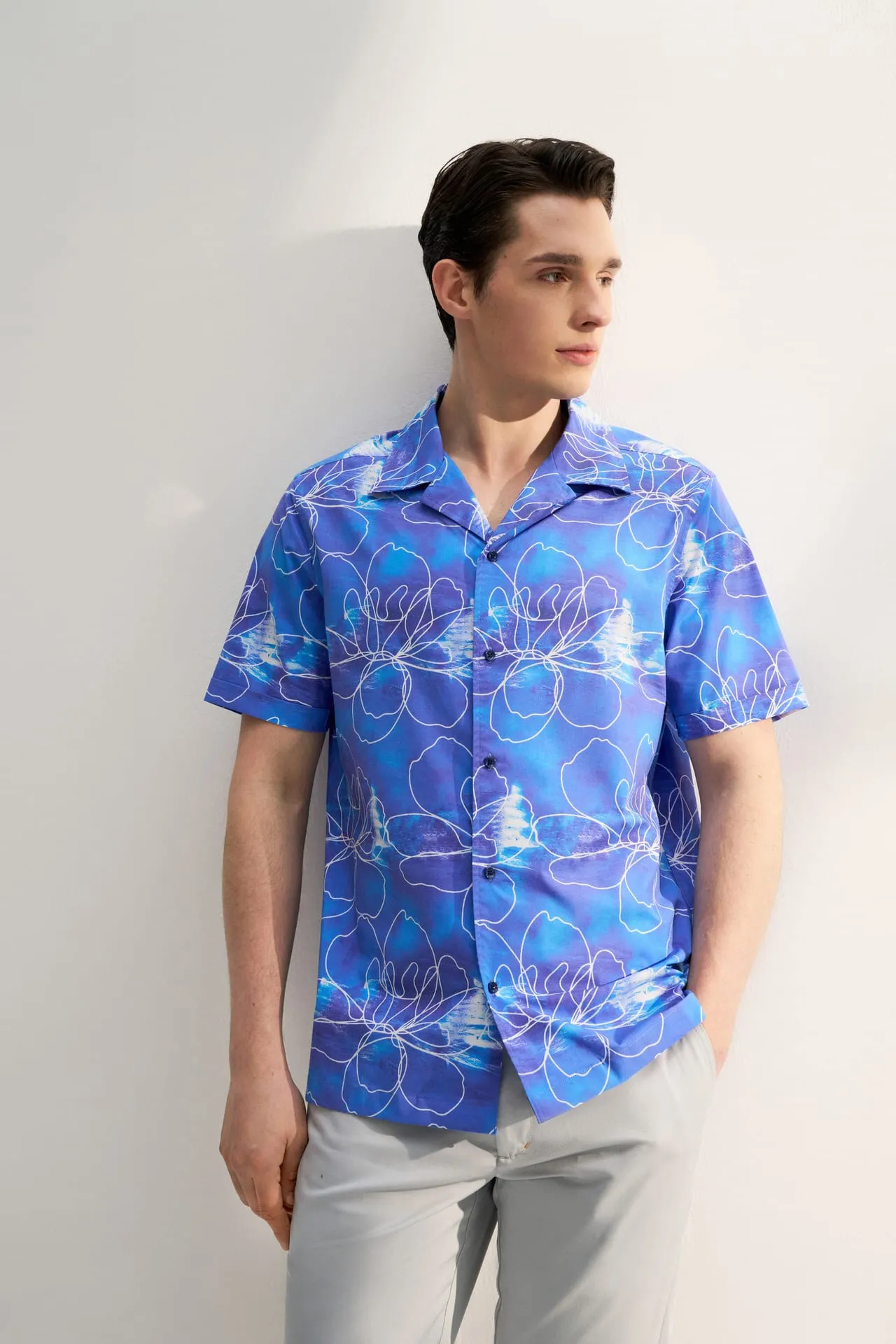 Soft Touch Stretch Floral Sketch All Over Print Casual Shirt in Relaxed Fit