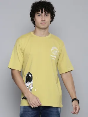 Stylish Yellow Cotton Blend Printed Tees For Men